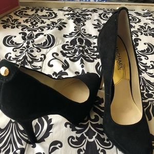 Michael Kors Black heels